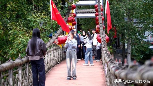 康县“双节”旅游“热力满格”！旅游收入再创佳绩