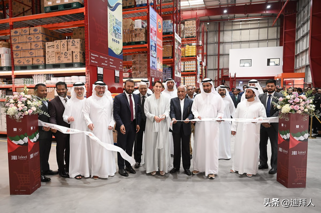 1967年来到阿联酋，当年身无分文的印度青年，建立了一个商业帝国