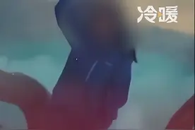 中国游客在印尼火山不幸坠亡！疑因在网红打卡点拍照，有网友曾吐槽“树上挂满了同胞”图片