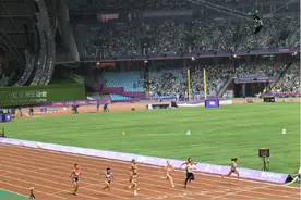 亚运会田径女子百米决赛，葛曼棋摘金图片