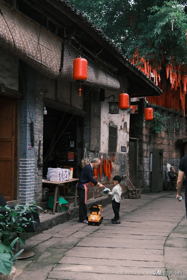 央视推荐：泸州，一座被严重低估的宝藏城市