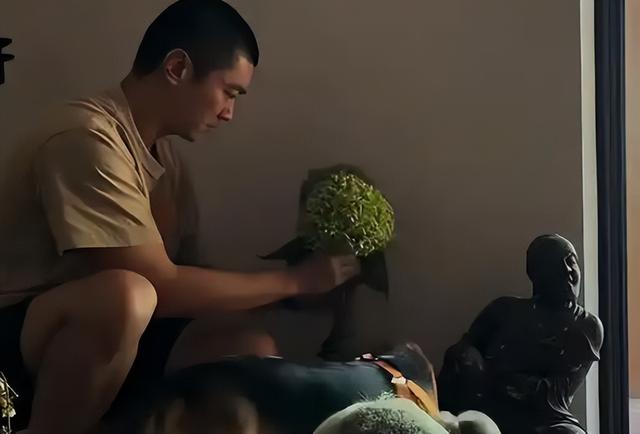霍思燕北京的家似庄园，奢华的令人咂舌，父母双亡养一堆宠物感藉