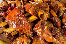 中老年要“养骨”，少吃萝卜土豆，常吃4样，强筋骨，腿脚有劲图片