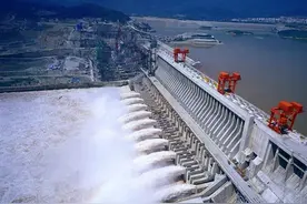 战争一旦爆发，三峡大坝遭敌方核弹轰炸，我国将面临怎样后果呢？图片