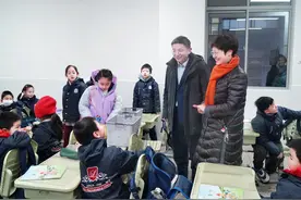 江苏省教育厅发布：必要时可临时停课、调整上放学时间图片