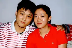 国乒志强教练：曾是太太陪练，当年小鲜肉，如今为梁靖崑白了头图片