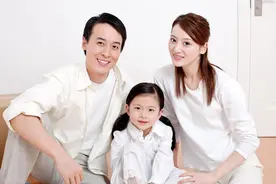 后悔！给爸妈买的惠民保，生病只能管1年……图片
