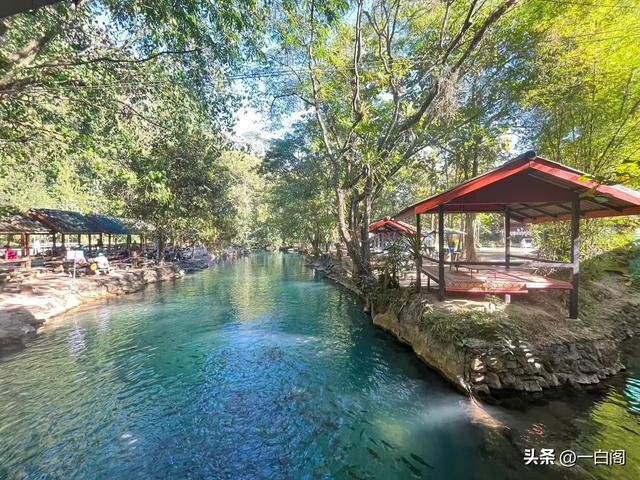 蓝色泻湖之时光跳跃