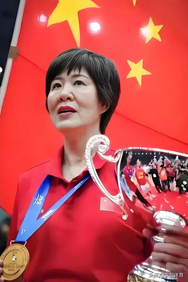 郎平要继续推广排球，为朱婷执教女排和袁心玥回归铺路！