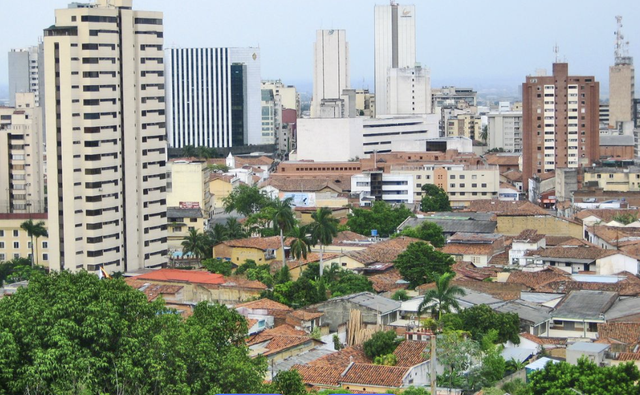 为何变美不成反丧命？美国警花哥伦比亚整容，三孩妈魂断手术台！