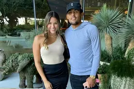 他大学和校花相恋被嘲笑，逆袭拿到2亿美元合同，NBA最迷人的反派图片