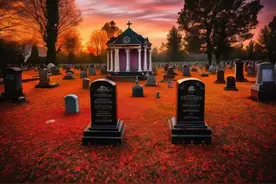 农村坟地夜里“鬼火”飘荡，你有被吓到过吗？图片