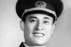 开国将帅里指挥生涯最长的将军是谁？1984年还亲自指挥收复了老山图片