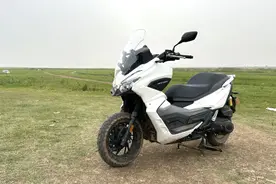 能跑烂路，更适合长途摩旅——大阳ADV350新款试驾测评图片