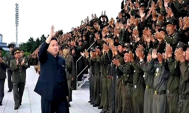 朝！鲜二号人物黄长烨叛逃，中国却出动1000名武警保护