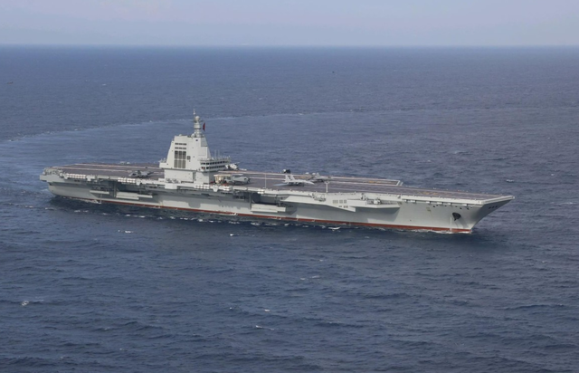 高市还没赔罪，中国双航母出海，中日或地动山摇，我高层双手插兜