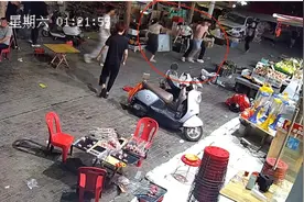 郑州烧烤店老板娘遭多名醉酒男殴打？警方：因转租纠纷起冲突，2人被采取刑事强制措施图片