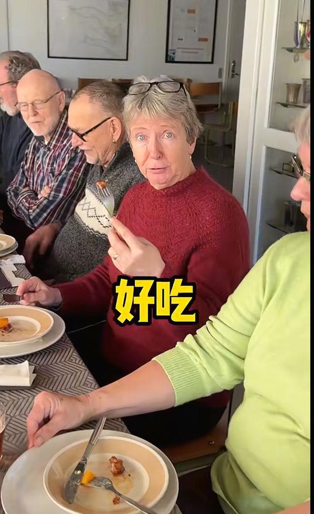 丹麦男友去世后，东北姑娘仍为他生下遗腹子，公婆送她一栋房子！
