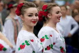 欧洲最贫穷的国家：满地美女担心嫁不出去图片