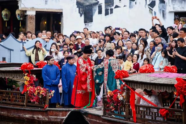 彻底沦陷!这个五一,绍兴全城上演“人从众”