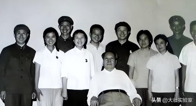 毛主席的机要秘书谢静宜有多美？长相甜美可爱，当过北京市委书记