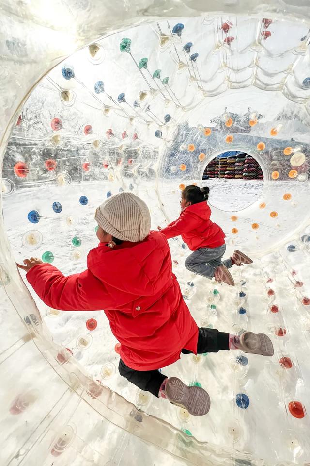 2万㎡超大雪场敞开玩儿！龙潭冰雪节焕新升级→