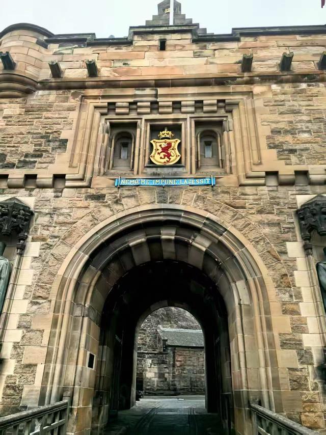 2025年夏季英国游记（五）：穿越英国中世纪苏格兰爱丁堡城堡