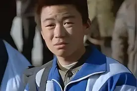 王宝强马蓉的儿子已经长大，一眼就能看出是谁亲儿子，太像了!图片