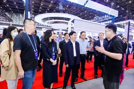 持续科技创新 高德亮相2024中国测绘地理信息科技年会图片