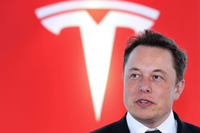 马斯克黄仁勋对话，称AI无泡沫黄金期才刚开始，未来十年路径曝光