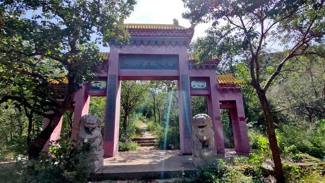 探秘西北梁：一场藏在封龙山余脉里的秋日驴行