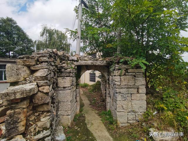 寻找一个空中阁楼躲匪洞堡，一栋150多年历史的深宅大院