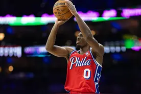 詹姆斯：马克西是联盟中最快的球员之一他的爆发力非常强图片