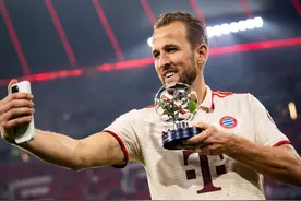 欧冠MVP！7万人面前，无冠巨星炸裂：59分钟大四喜，创造5大纪录图片