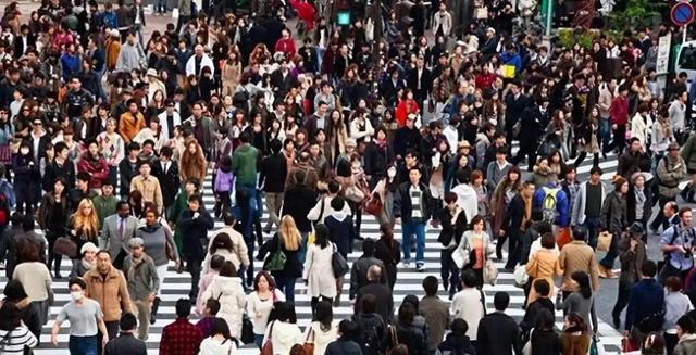 全国出生人口断崖：21年1062万人，24年954万	，25年令人意想不到