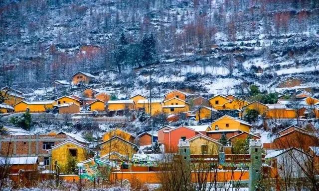 锦绣陇南·初冬秘境丨雪落藏羌寨，官鹅沟的另一面→