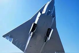 美军方确认歼-36是轰炸机！美国军媒：被歼-20打脸一幕会再次上演图片