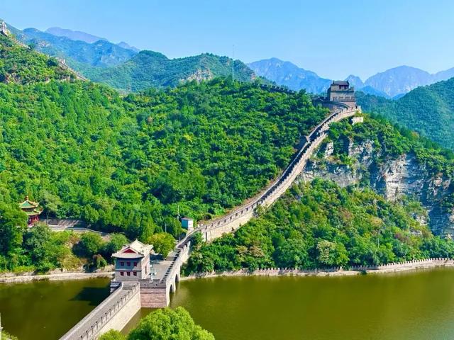 居庸叠翠:燕京八景中的雄关翠色,千年天险的诗意定格