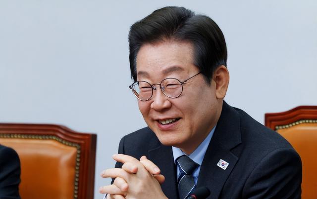 中方刚确认出席朝鲜80周年庆典，不到24小时	，韩国外长就打来电话，对外释放信号非同寻常