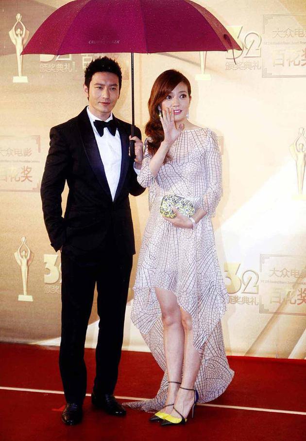 拔出萝卜带出泥！49岁赵薇近况被曝，原来圈内封杀只是冰山一角