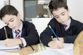 为何90%的人类都爱用右手？左撇子真的更聪明吗？图片