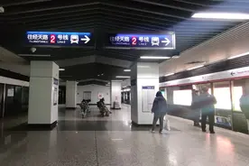 南京地铁集庆门大街站废弃站台难道就这么永远荒废了吗？图片