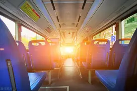 咸阳公交4路全新升级 架起融入西安都市圈“快车道”图片