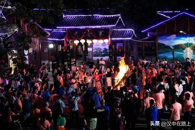 酷暑难耐？躲进宁强「山水秘境」，解锁23℃的清凉夏天~