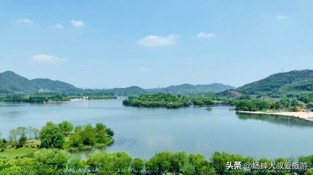 杭州“湖中天花板”亮了，风景如画，松弛喜人，2026免费来逛！