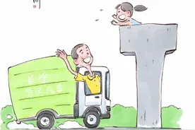 重卡司机高温36 度的天气，就为了女儿能看看他爸爸，一路小跑图片