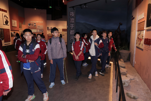 秋日研学行｜天台山徒步 + 红色传承，少年们的成长之旅！