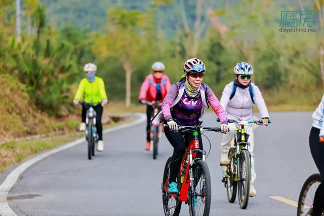 风驰竹海，骑友盛赞！在运动与美景的交融中收获双重满足