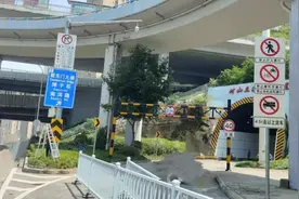 重庆朝天门长江大桥下层道路于7月1日开放交通，交巡警发布交通出行提示图片