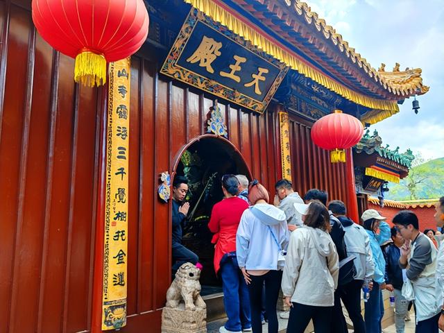 山西旅游：四大佛教名山之一五台山行（图）